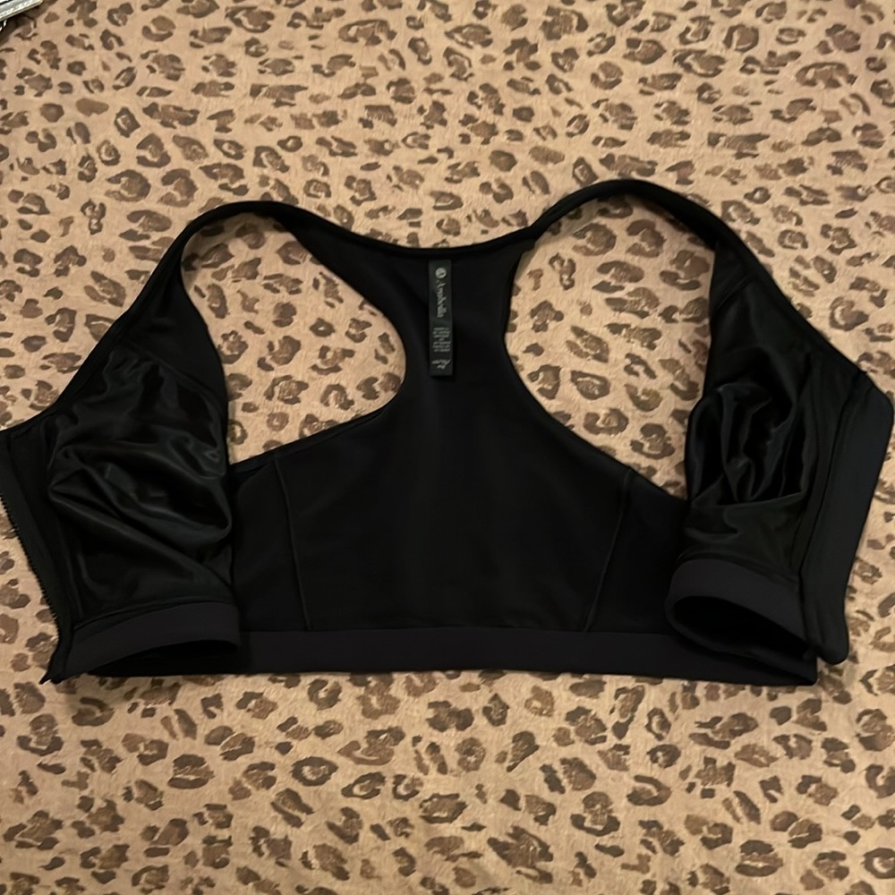 🐷 🆕 Arabella Front Zip Sports Bra 🐷 - Picture 7 of 11